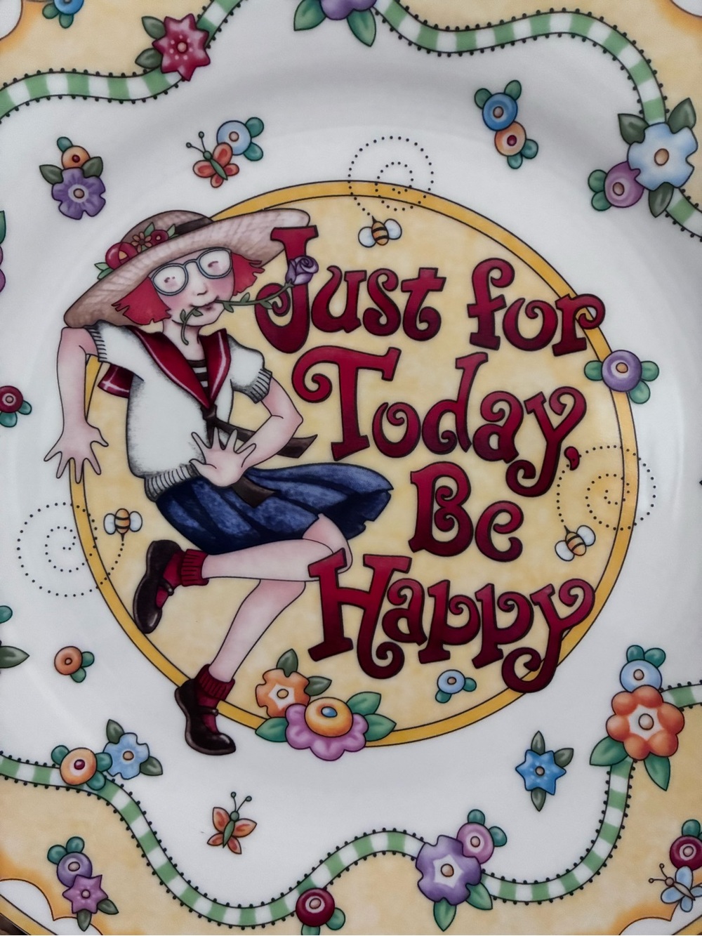 Mary Engelbreit 2001 “Just For Today Be Happy” Plate - Picture 3 of 5